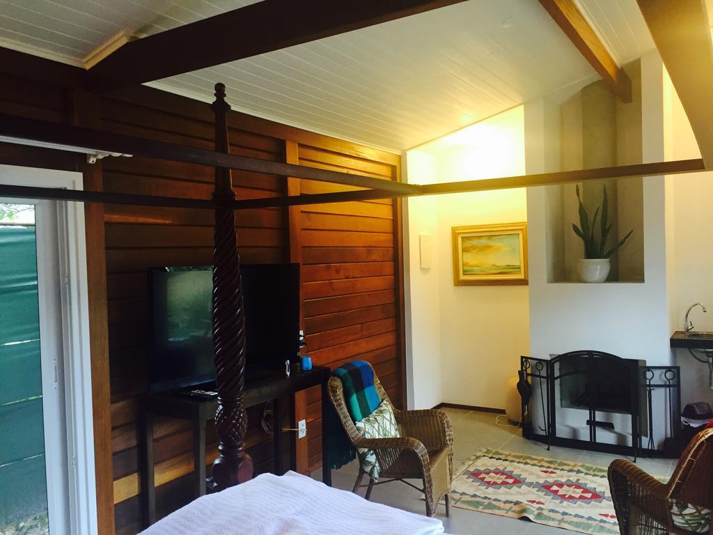 Casa Da Ilha Do Mel - Pousada De Charme Экстерьер фото